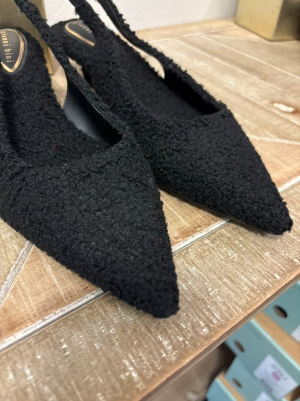 NWOT Gianni Bini Faux Shearling Slingback Pumps Black Size 8 or 8.5 - Picture 5 of 5